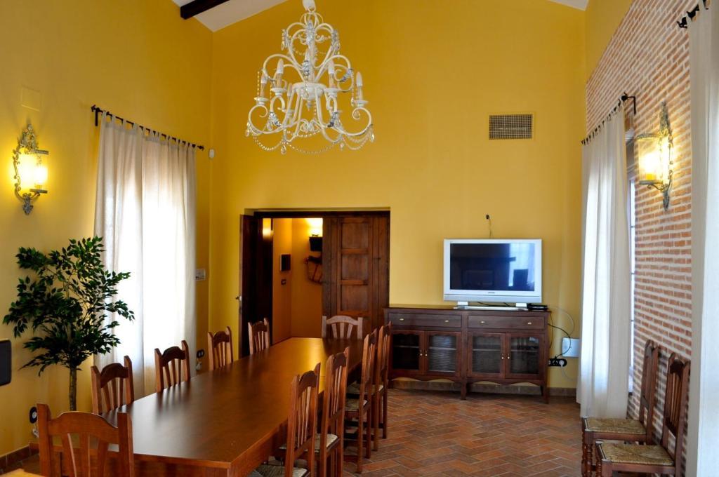 לה קרלוטה Casa Rural La Serrana מראה חיצוני תמונה